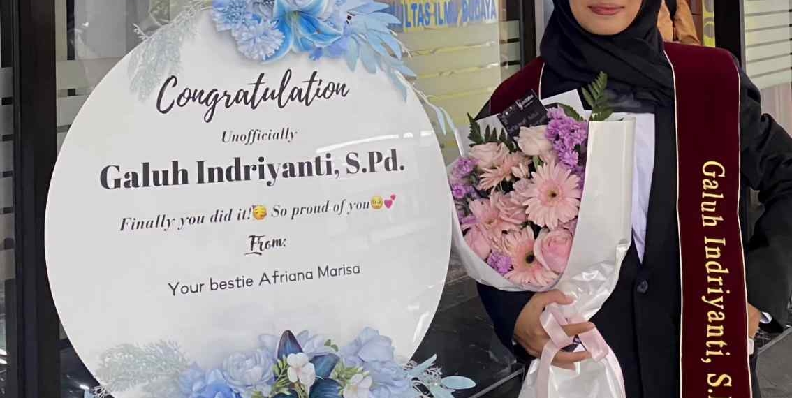 Rintis Usaha Buket Sejak SMK, Mahasiswi Unsoed Ini Kini Raup Omzet Rp10 Juta per Bulan
