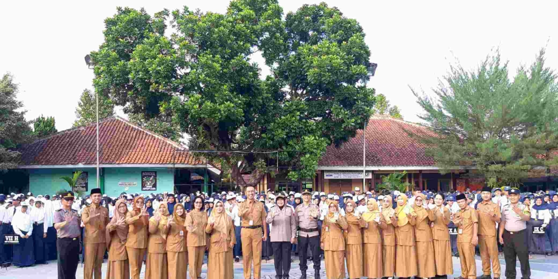 Upacara Sekarang Jadi Momentum Edukasi, Kapolresta Banyumas Ajak Siswa Disiplin dan Fokus Masa Depan