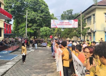 Mahasiswa Unsoed Demo di Polresta Banyumas, Desak Transparansi Kasus Kekerasan Seksual dan Penganiayaan