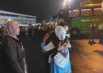 Kloter 74 Dilepas Bupati Sadewo, 1.338 Jemaah Banyumas Bertahap ke Tanah Suci