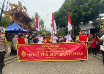 Rayakan 200 Tahun Tanah Umat, Klenteng Boen Tek Bio Banyumas Gelar Kirab Budaya Dihadiri Ribuan Penonton