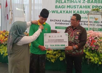 Target 1 Ponpes 1 Barbershop, Baznas Gandeng RMI Banyumas Latih 80 Santri dari 47 Ponpes