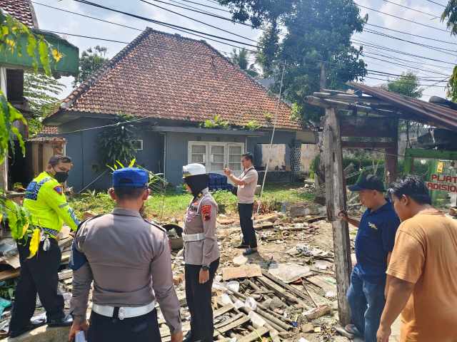 Dua Orang Meninggal, Bus Sugeng Rahayu Melaju Tak Terkendali di Wangon