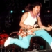 Eddie Van Halen: Gitaris Revolusioner Berdarah Indonesia di Balik Solo “Beat It” dan “Eruption”
