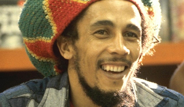 Warisan Abadi Bob Marley: Dari Gang Trench Town hingga Panggung Dunia
