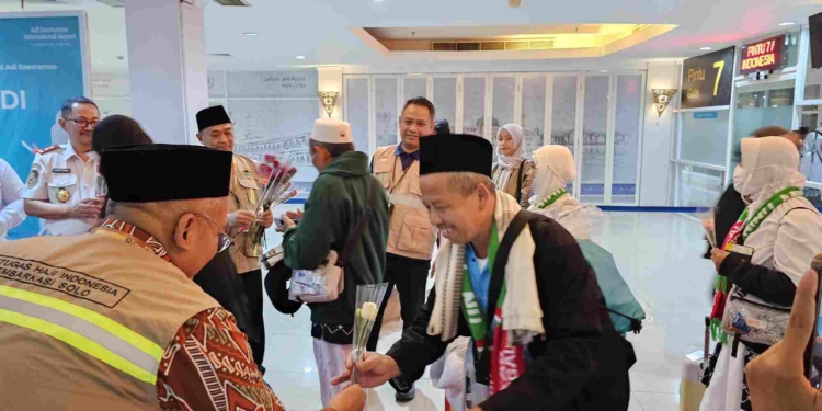 Kemenhaj Ingatkan Jemaah Haji: Jangan Masukkan Air Zamzam ke Koper Kabin atau Bagasi, Ini Sebabnya