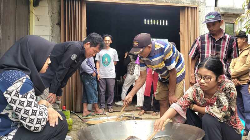 UGM Kembangkan Teknologi Evaporator dan Kristalisator di Banyumas, Solusi Tingkatkan Mutu Gula Semut untuk Pasar Ekspor
