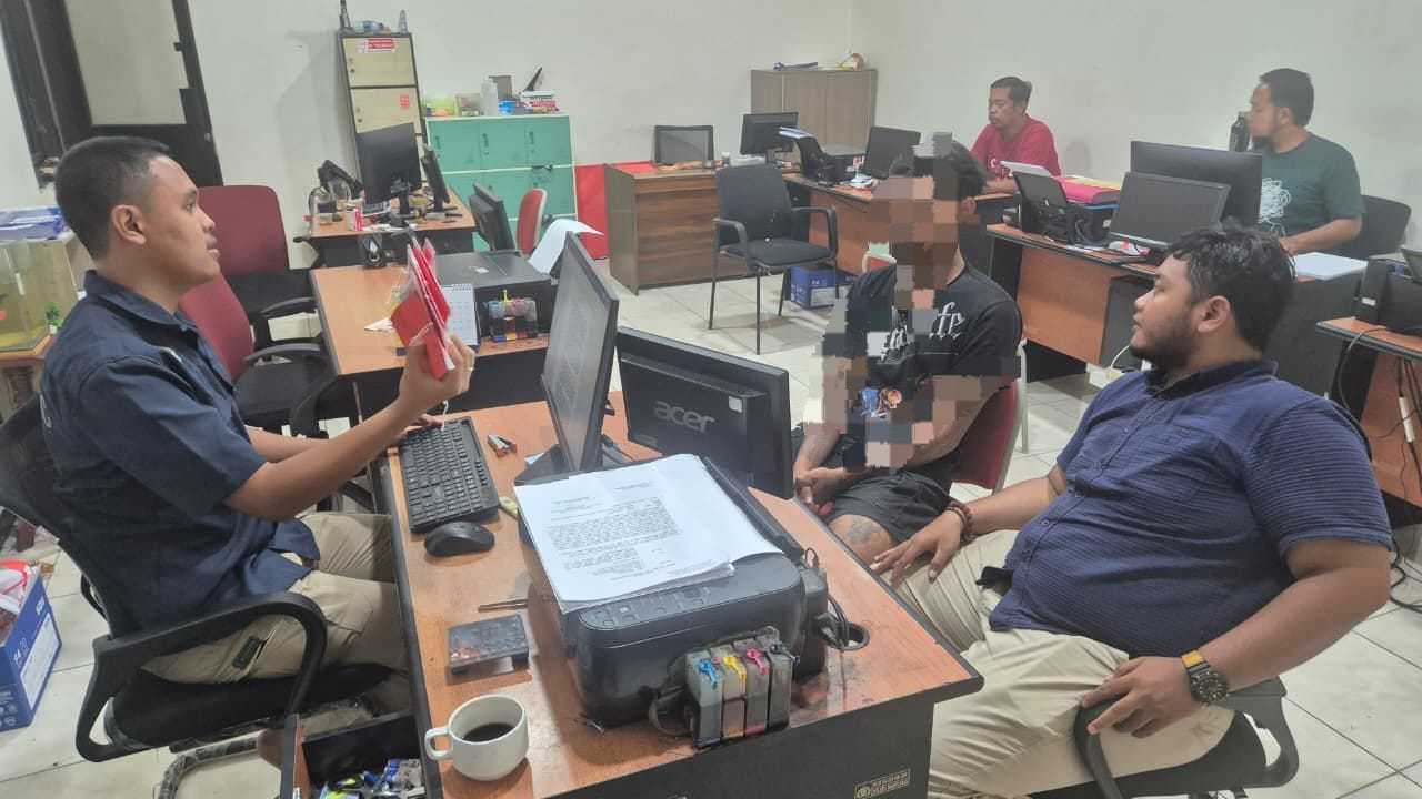 Gerebek Rumah Pengedar di Purwokerto Timur, Polisi Amankan 138 Obat Terlarang dan Buru Satu DPO