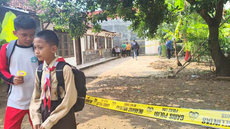 Dua Mayat Perempuan Ditemukan di Satu Rumah di Patikraja, Pemilik Rumah di Sumur dan Remaja di Gudang