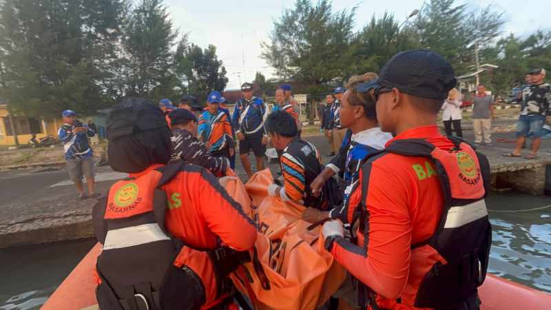 ABK KM Cakra Mandiri Meninggal Saat Melaut, Tim SAR Evakuasi Jenazah dari Perairan Karangbolong