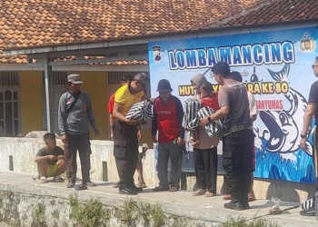 100 Kg Lele Langsung Ditebar! Polsek Purwojati Banyumas Rayakan HUT Bhayangkara ke-80 Lewat Lomba Mancing Seru
