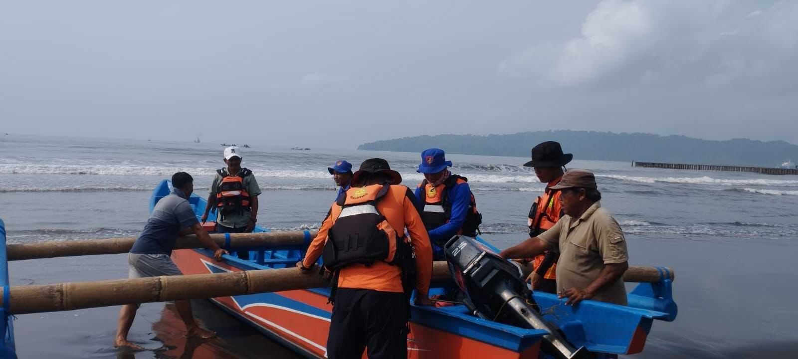 Nelayan Tua Tercebur di Perairan Cilacap, Hingga Sore Belum Ditemukan