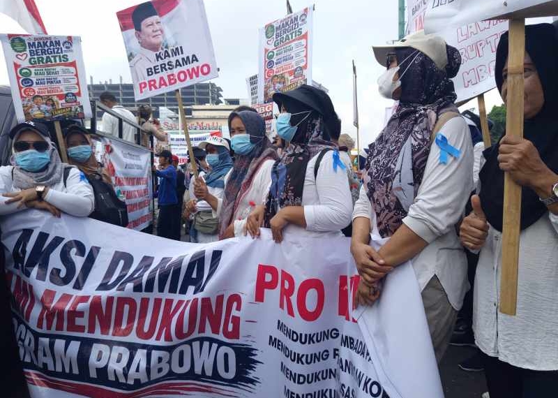 Ribuan Massa Banyumas Kepung Pendopo, Dukung MBG dan Desak Korupsi BGN Ditindak