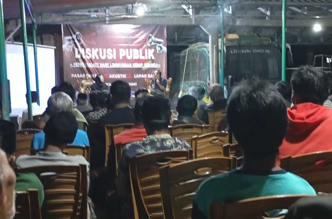 Masyarakat Tepi Tambang di Darmakradenan Dapat Edukasi tentang Pelestarian Kawasan Karst