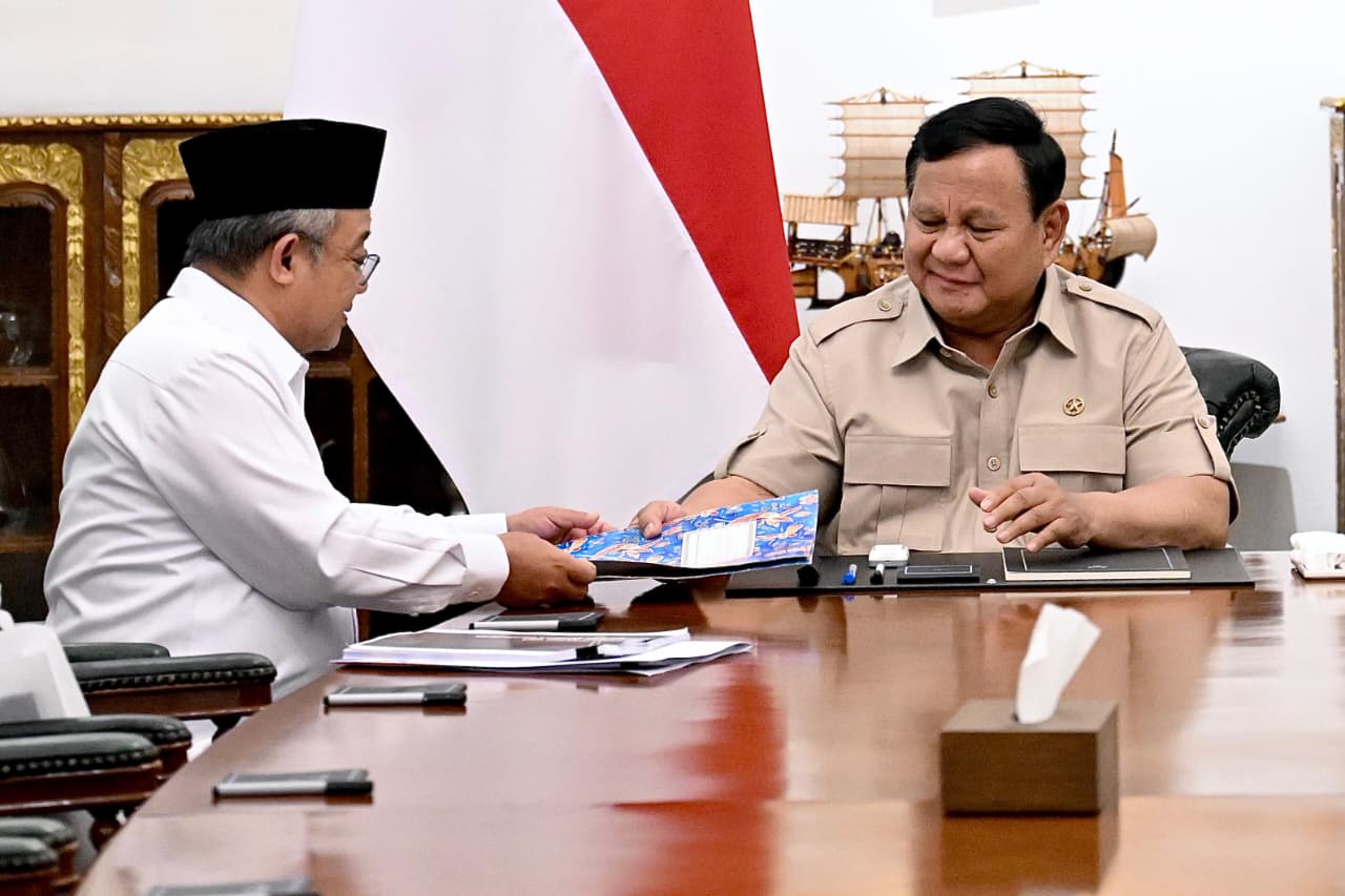 Kesejahteraan Guru Naik, Prabowo Cairkan Tunjangan Langsung ke Rekening & Siapkan Beasiswa 150.000 Orang