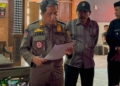 Satpol PP Banyumas Segel Tempat Karaoke Kuna Lereng di Kalibagor