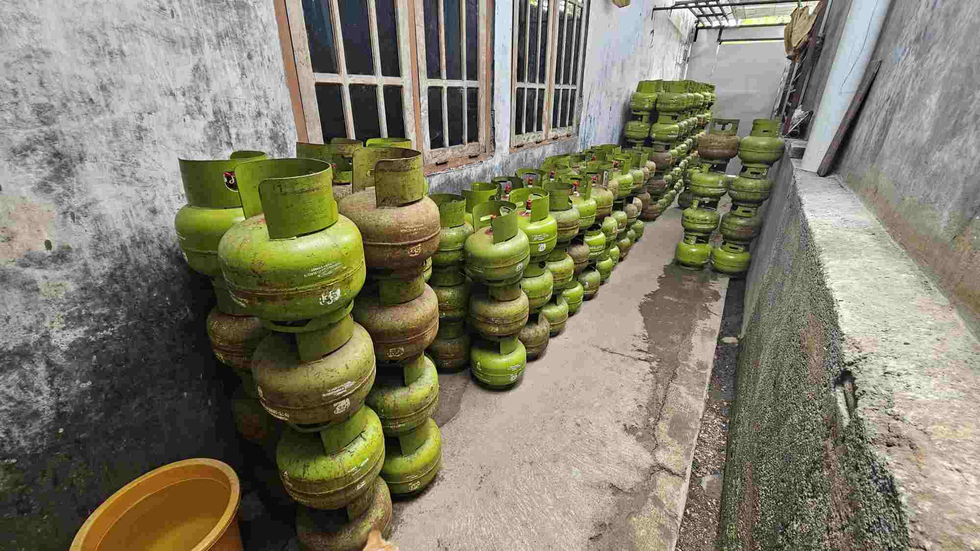 Polresta Banyumas Sita 215 Tabung dari Pengoplos LPG Subsidi di Purwokerto