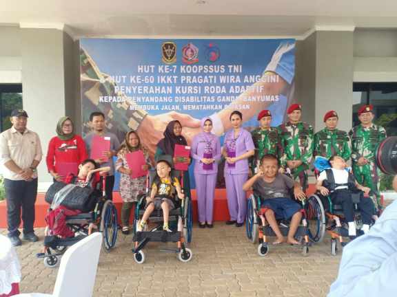 Empat Anak Disabilitas Ganda Banyumas Terima Kursi Roda Adaptif Setelah Dua Tahun Menunggu