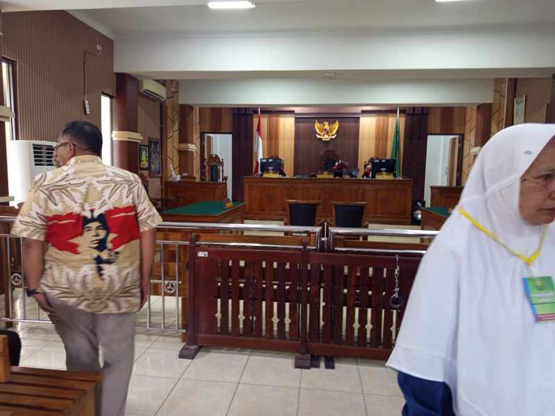 Sidang Perdana Gugatan Pensiunan Bank Mantap Mandek, Terduga Pelaku dan OJK Purwokerto Mangkir