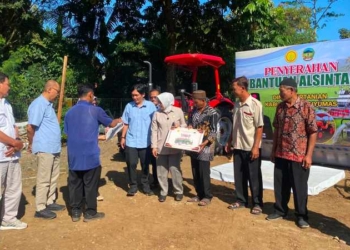 Presiden Prabowo Salurkan 171 Alsintan ke Banyumas, Petani Optimis Panen Naik