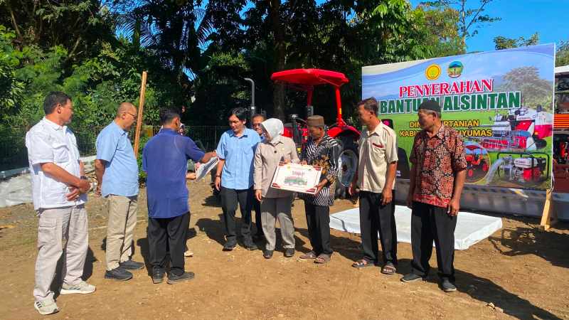 Presiden Prabowo Salurkan 171 Alsintan ke Banyumas, Petani Optimis Panen Naik