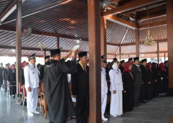 Bupati Banyumas Lantik 207 PNS, 2 Camat dan 4 Lurah Ikut Bergeser