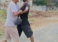 Anggota DPRD Banyumas Iwan Supriyanto Bantu Warga Tangkap Terduga Pencuri Motor di Teluk