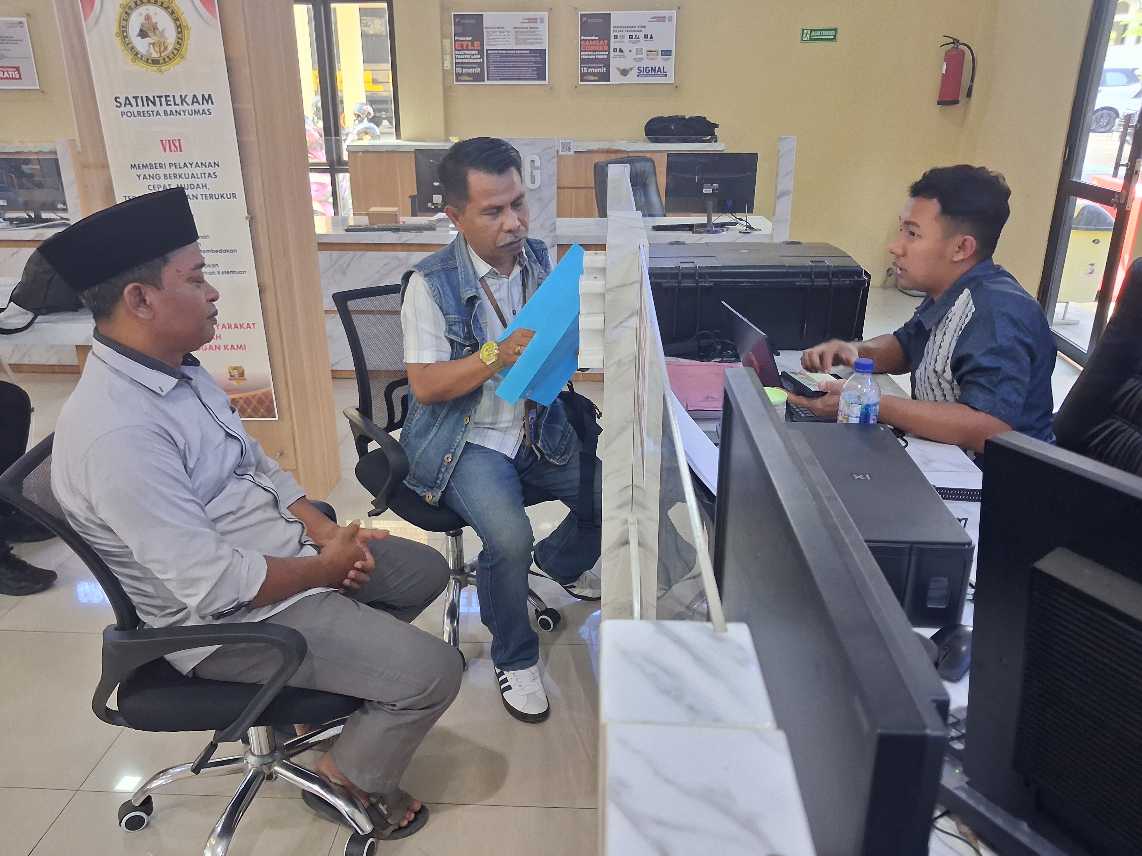 Kades Pandak Menyerahkan Diri ke Polresta Banyumas, Siap Mundur dan Jalani Hukum