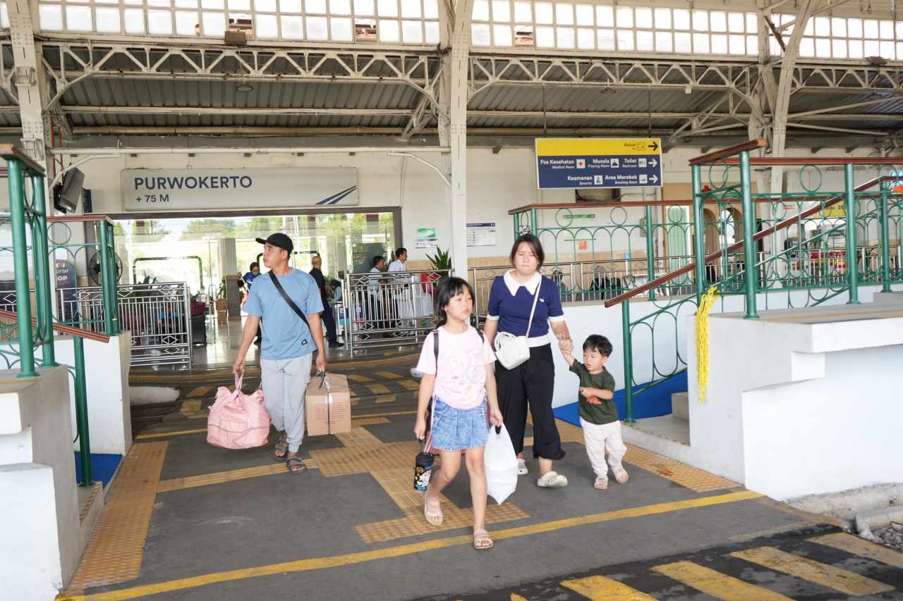 Festival Kentongan Banyumas Bikin Stasiun Purwokerto Kebanjiran Penumpang, Naik 32 Persen