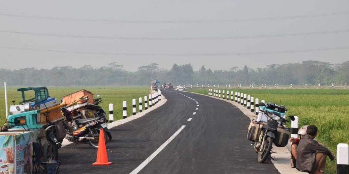 Jalan Pandak–Sibalung Resmi Dipakai, Bupati Banyumas: Kini 100 Pedagang Tumbuh di Sepanjang Jalur