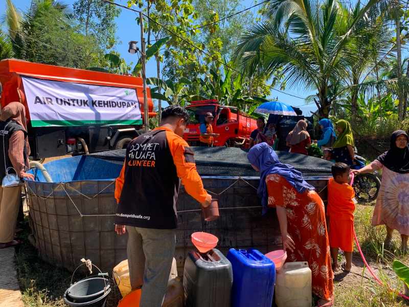 35.000 Liter Air Mengalir ke 3 Kecamatan, Dompet Dhuafa Ringankan Beban Warga Banyumas yang Terdampak Kekeringan