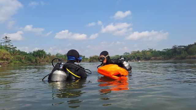 Tiga Anak Tenggelam di Sungai Serayu, Dua Ditemukan Meninggal, Satu Selamat