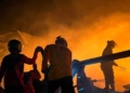 Gudang Barang di Larangan Brebes Terbakar Hebat, Tim SAR-Damkar Dikerahkan Padamkan Api
