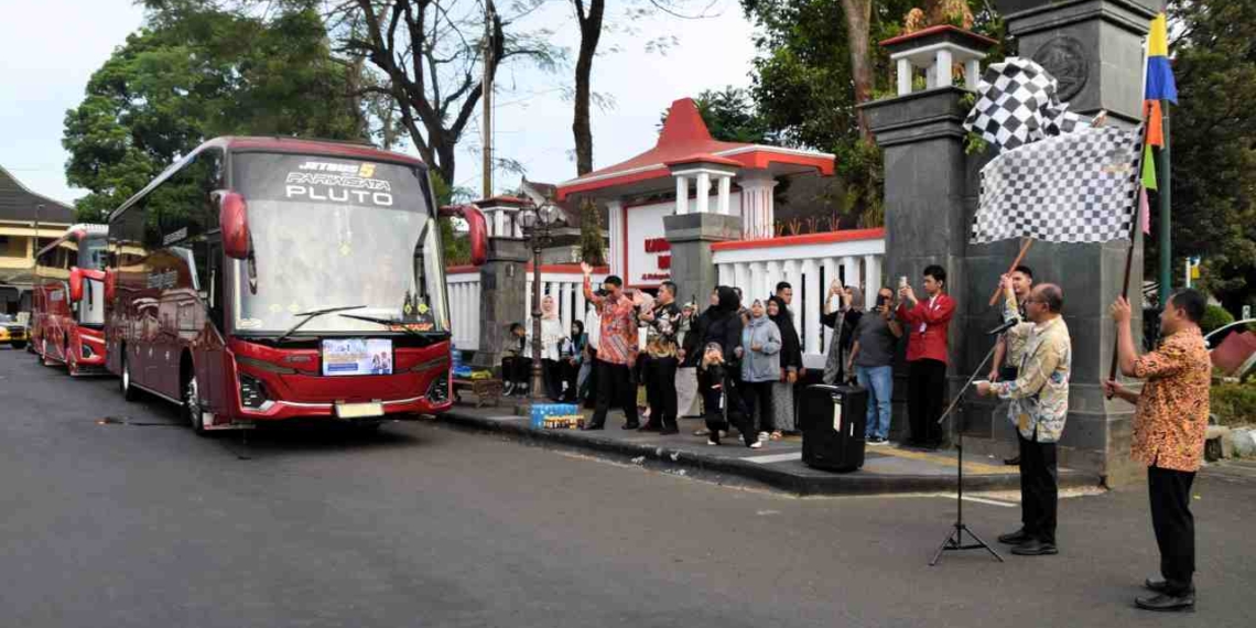 Lahan 17 Hektare di Kaliori Siap Bangun, Bupati Sadewo Lepas 80 Siswa SNT 2 ke MPLS Jateng