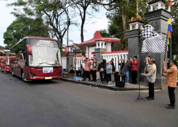 Lahan 17 Hektare di Kaliori Siap Bangun, Bupati Sadewo Lepas 80 Siswa SNT 2 ke MPLS Jateng