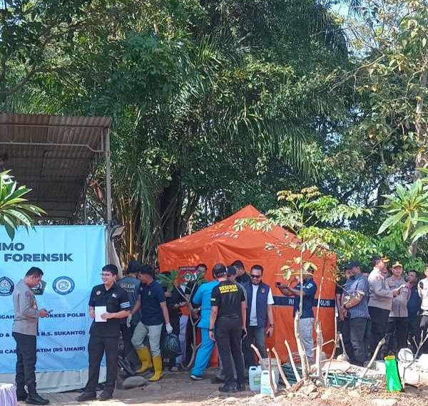 UPDATE EKSHUMASI SUTRIMO: Tim Forensik Polda Metro Jaya Mulai Bongkar Makam, Libatkan Ahli DNA hingga Toksinologi UI-Unair