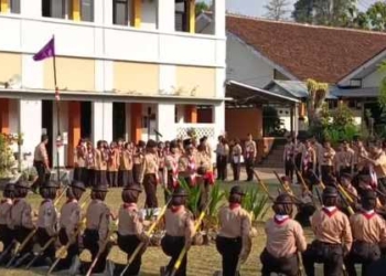 256 Penggalang Baru SMPN 1 Baturraden Digembleng di Perkemahan Jumat Sabtu