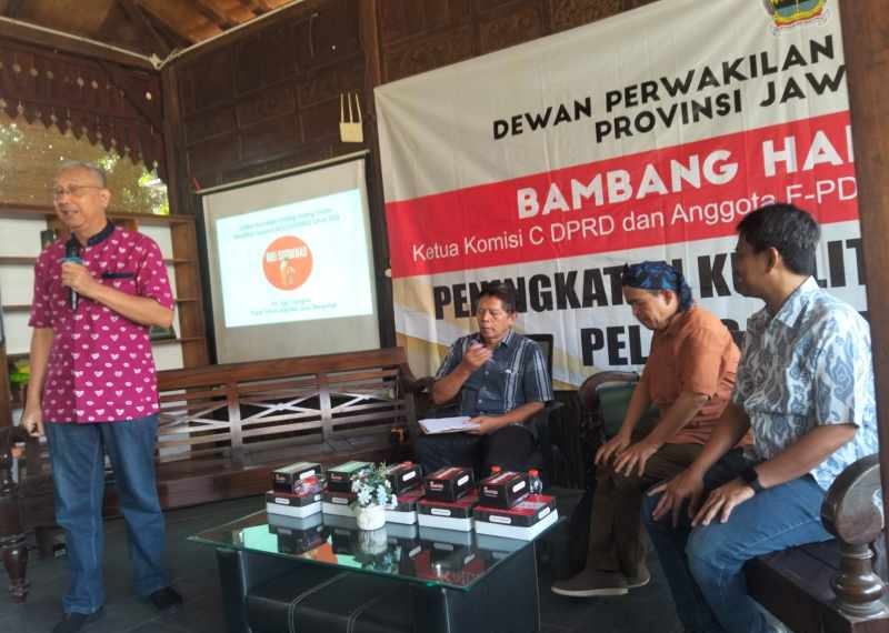 RUU Sisdiknas Dinilai Neoliberal dan Diskriminatif, Guru Non-ASN Terancam Tersingkir
