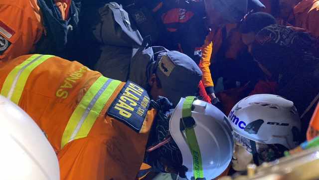 Tim SAR Gabungan Evakuasi Pendaki Tewas di Kawah Gunung Slamet Kurang dari 24 Jam
