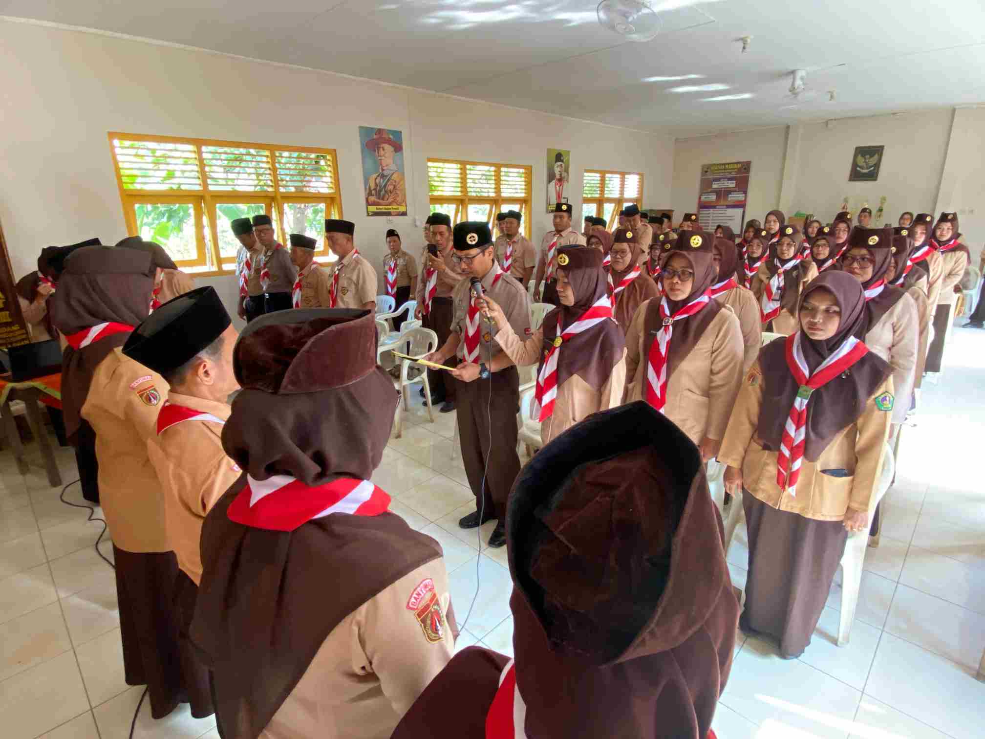 Tak Cuma Seremoni, 87 Pengurus Pramuka Kemranjen Digembleng Usai Dilantik