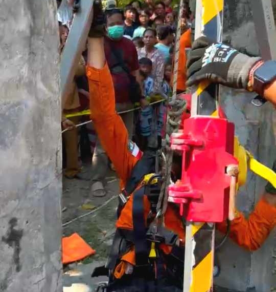 Anak Kecil Temukan Lansia Brebes Meninggal di Dalam Sumur