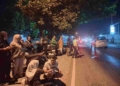Tumpahan Solar di Jalan Raya Cilongok Picu Sejumlah Pengendara Motor Tergelincir