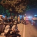 Tumpahan Solar di Jalan Raya Cilongok Picu Sejumlah Pengendara Motor Tergelincir