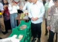 Kunjungi Banyumas, Menko Pangan Zulhas Apresiasi Inovasi Sulap Sampah Jadi Ubin dan Genteng Bernilai Ekonomi