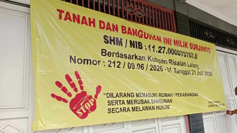 Sengketa Tanah Ajibarang, Pemenang Lelang Segel Bangunan sengketa