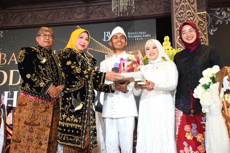 Banyumas Wedding Expo 2026 Dibuka, 29 Pasangan Ikuti Nikah Massal dan Isbat