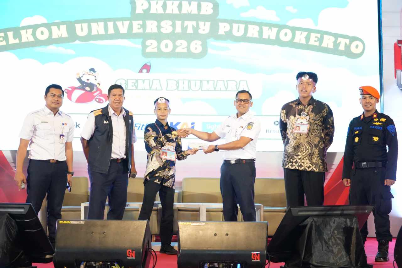 KAI Daop 5 Purwokerto Ikut Meriahkan PKKMB Telkom University, Kenalkan Layanan hingga Peluang Karier
