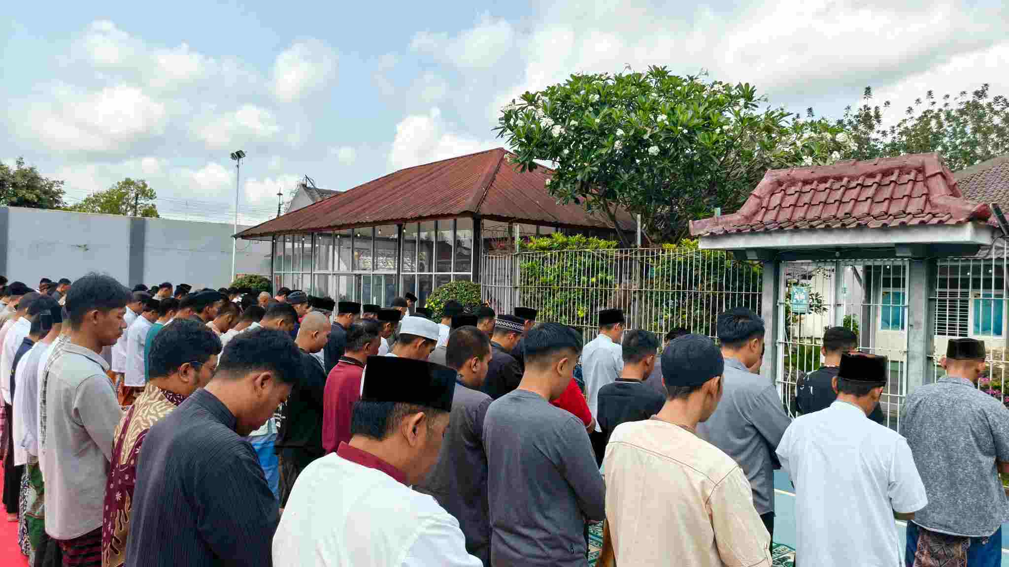 Kemarau Panjang Bikin Sumber Air Menyusut, Rutan Banyumas Bersama Warga Binaan Mengetuk Pintu Langit