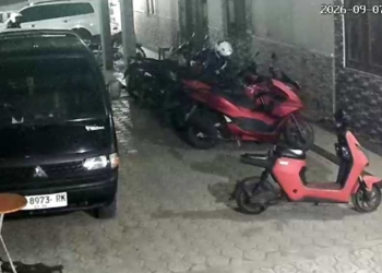 Motor Honda Vario Dicuri Saat Subuh di Cilongok, Pelaku Terekaman CCTV