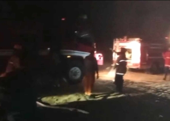 Kebakaran Limbah Kayu Lapis di Cigadog Batuanten, Dua Unit Damkar Dikerahkan
